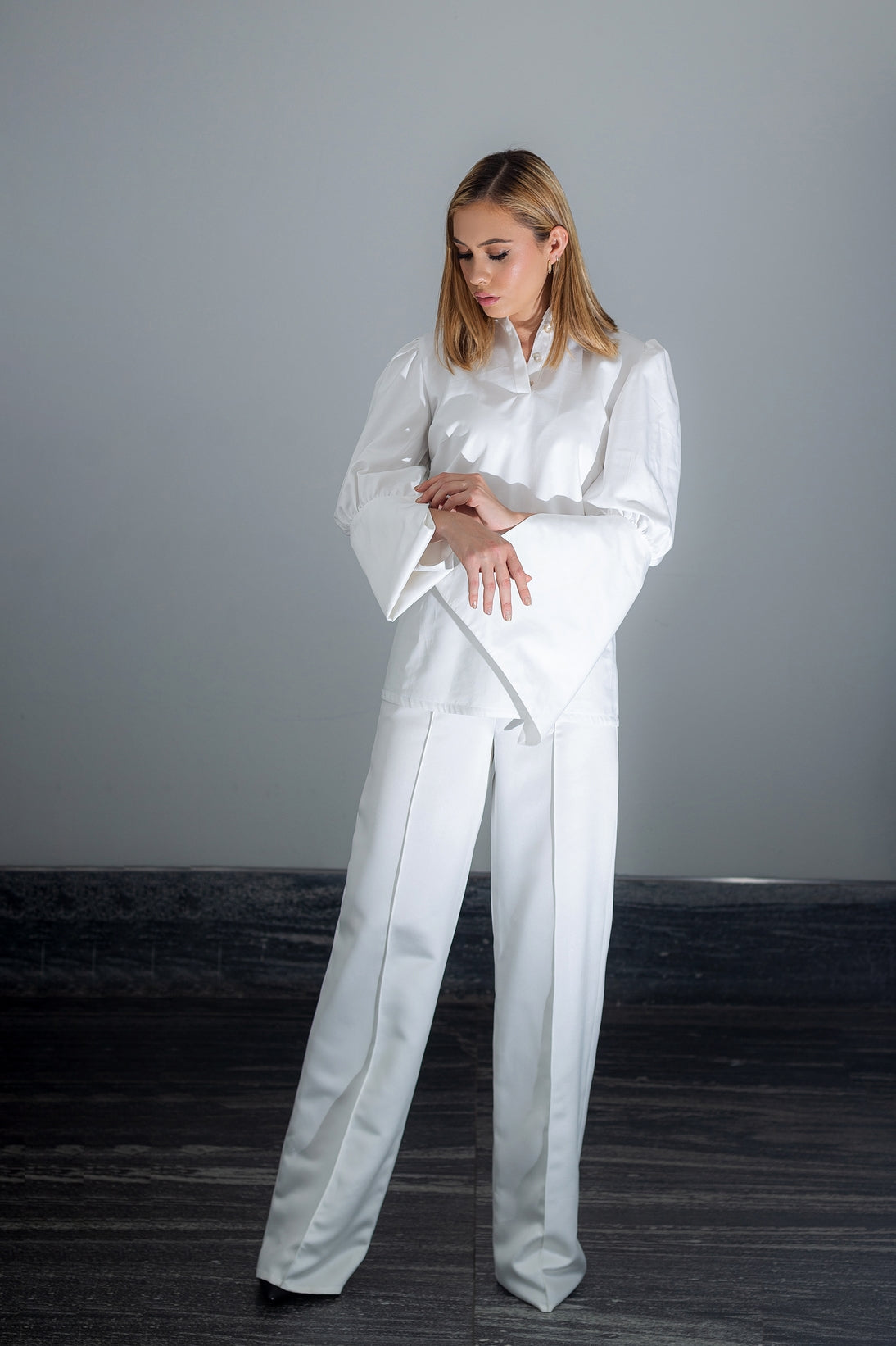 LIMITLESS EGYPTIAN COTTON CUFFLINK BLOUSE