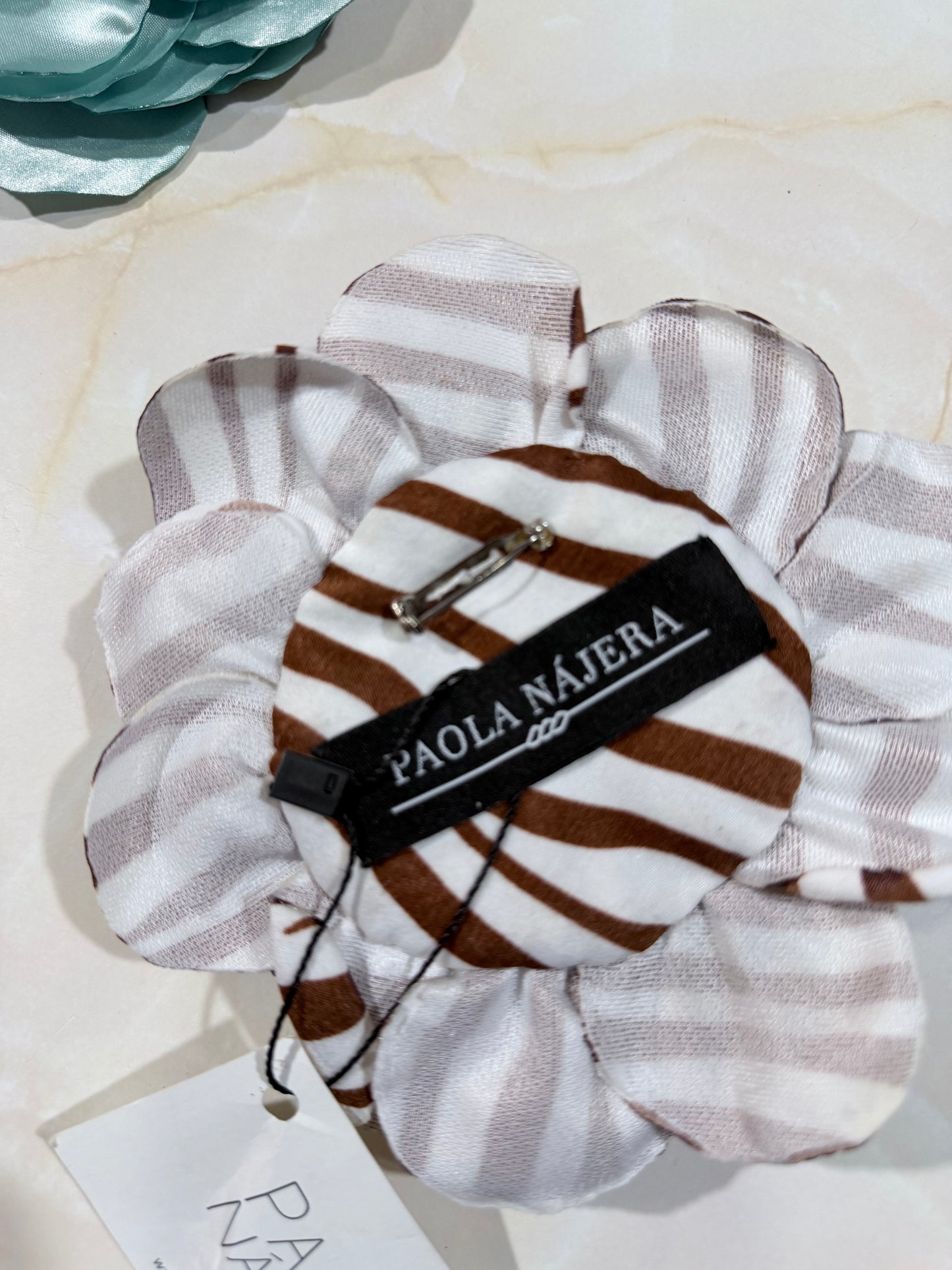 FLOR CON PROPÓSITO | ZEBRA